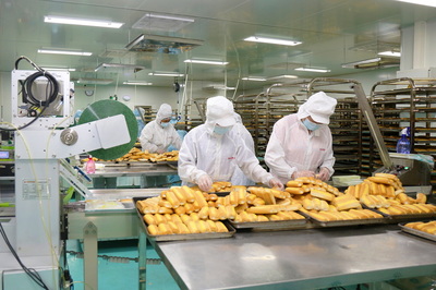 【七比一看】甜蜜飄香 漳州開發區食品企業開足馬力趕訂單、忙生產